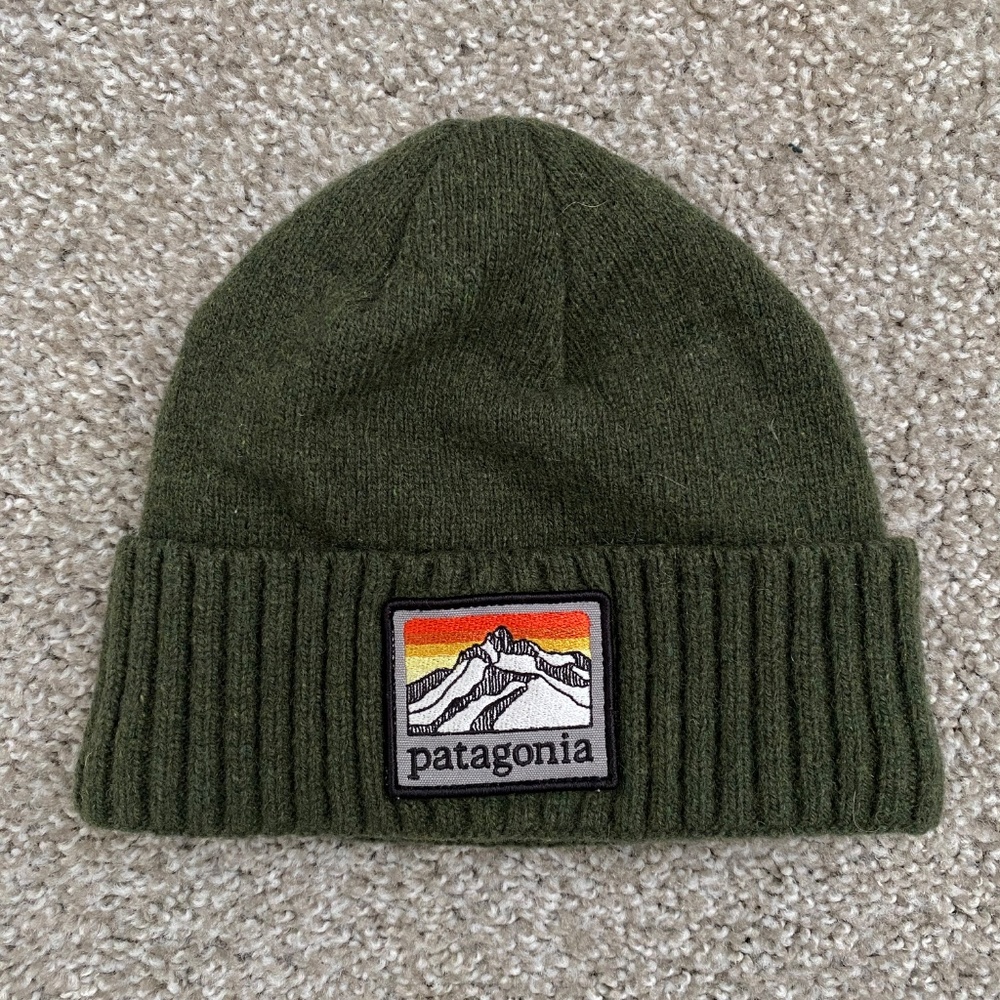 Patagonia Men’s Brodeo Beanie In Industrial Green w/ Line Logo Ridge Patch SZ OS - Picture 2 of 4
